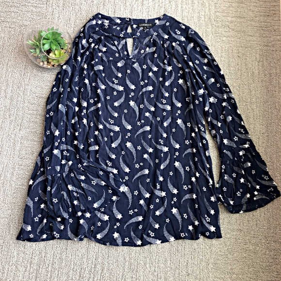 Lane Bryant Tops - Lane Bryant Stars Bell Sleeve Top Size 18 0124